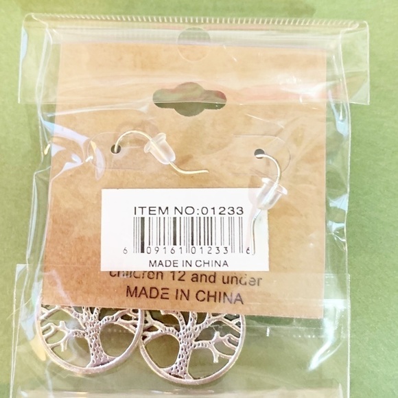 Brand New! Silver Tree of Life Semiprecious Black Onyx Stone Earrings. - Picture 2 of 2